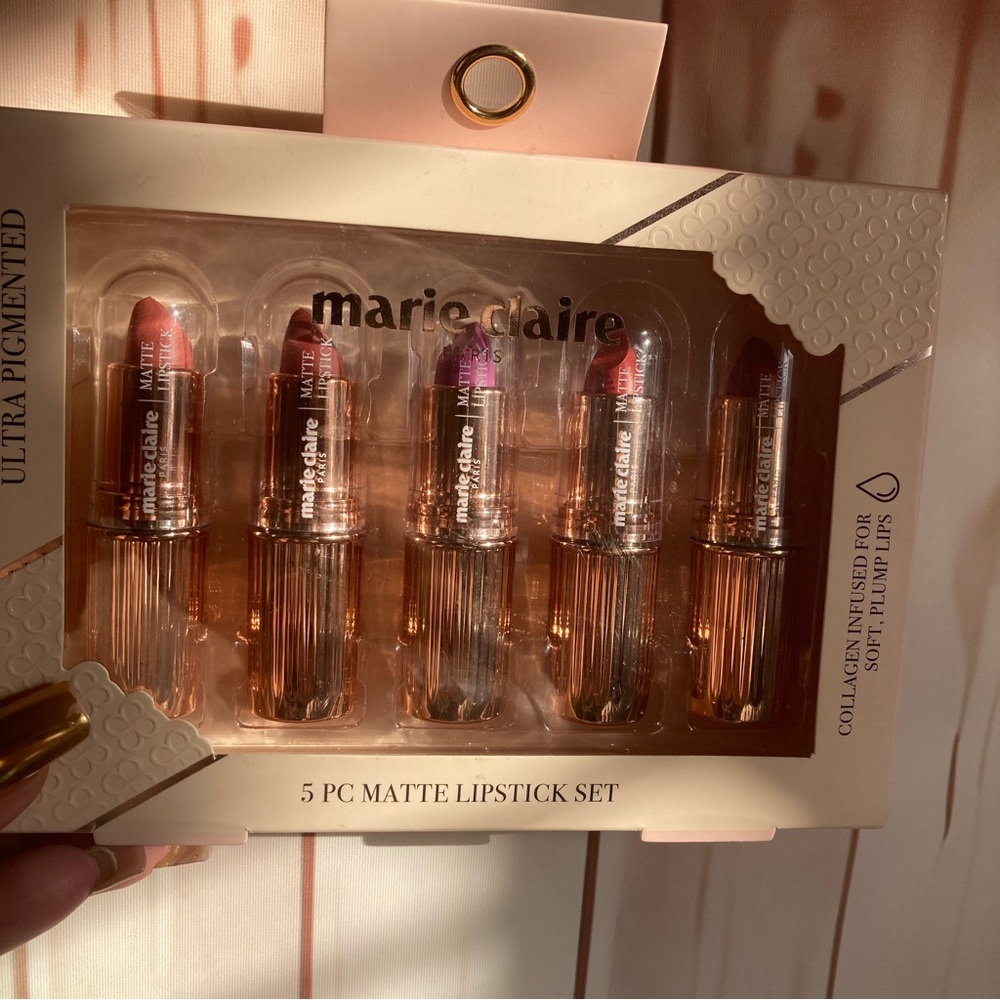 MARIE CLAIRE 5 PIECE MATTE LIPSTICK